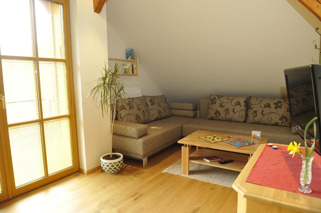 Villa Gut Neusess Mauterndorf  Zimmer foto