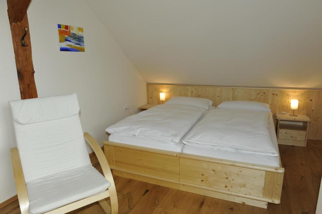 Villa Gut Neusess Mauterndorf  Zimmer foto