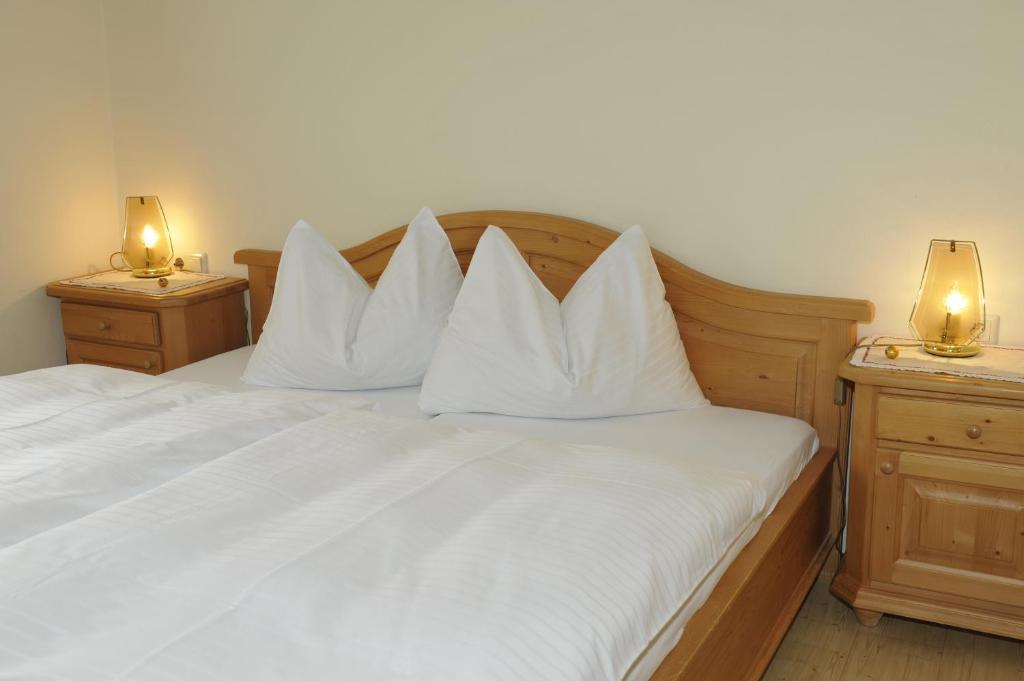 Villa Gut Neusess Mauterndorf  Zimmer foto