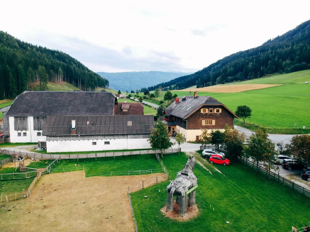 Villa Gut Neusess Mauterndorf  Exterior foto